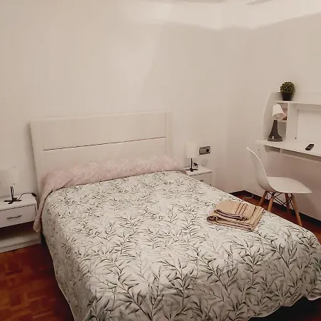 Bernie's Roomss